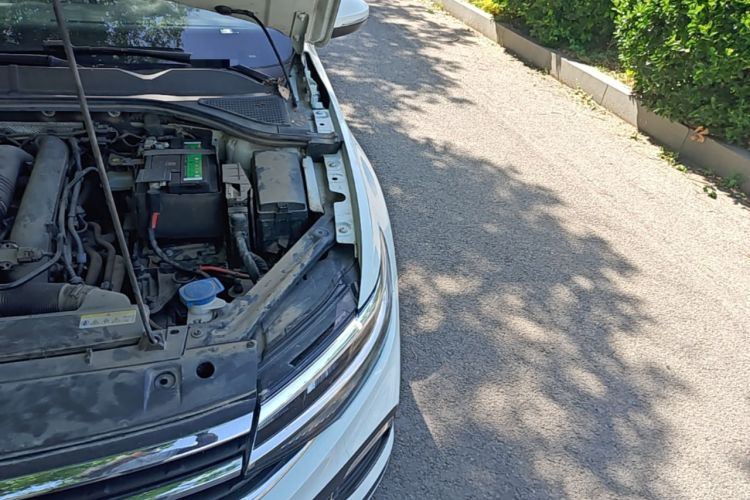 Used Volkswagen Bora 2023 200TSI DSG Comfort Edition Engine Bay Left