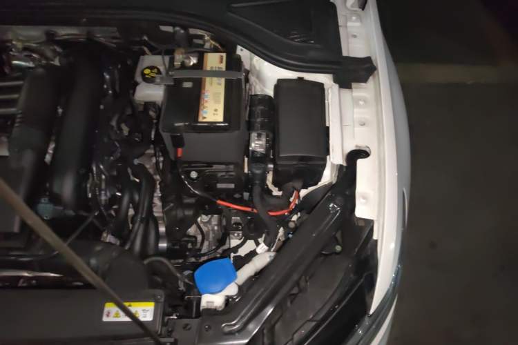 Used Volkswagen Bora 2023 200TSI DSG YueXing PRO Edition Engine Bay Left