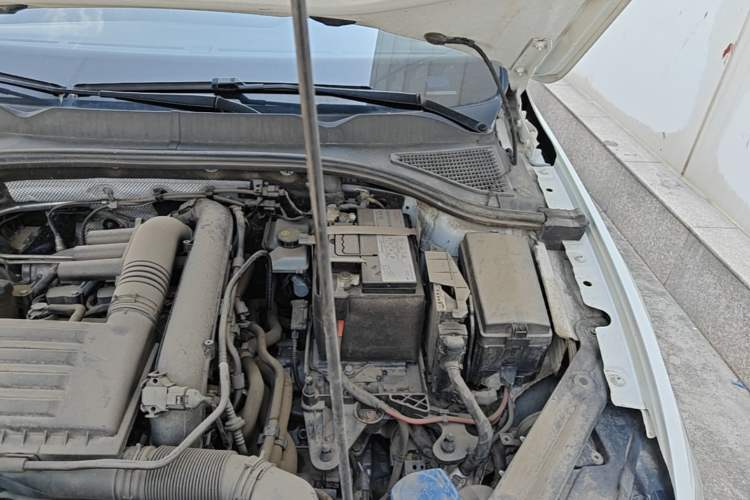 Used Volkswagen Bora 2023 200TSI DSG Enjoyment Edition Engine Bay Left