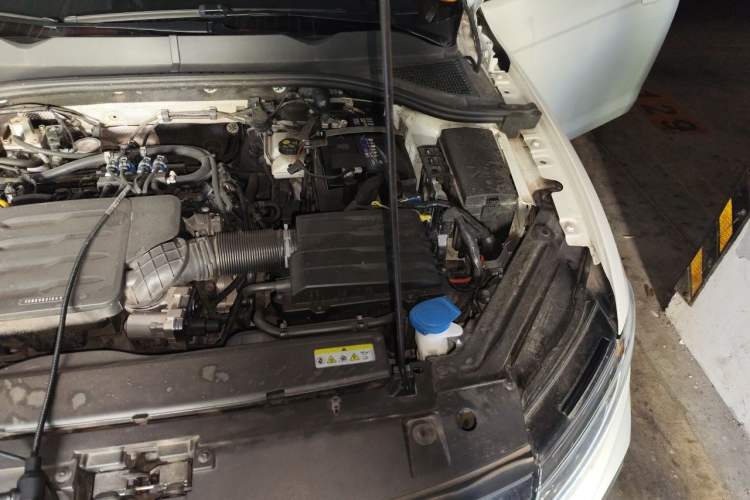 Used Volkswagen Bora 2023 1.5L Automatic Changer Limited Edition Engine Bay Left