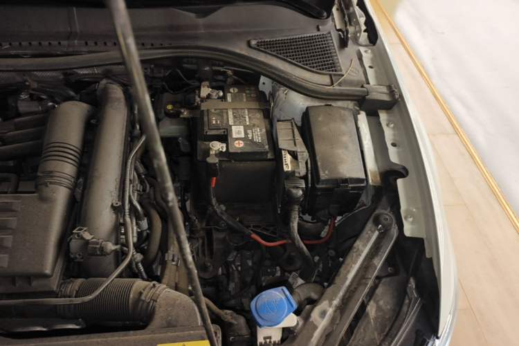 Used Volkswagen Bora 2023 200TSI DSG YueXing PRO Edition Engine Bay Left