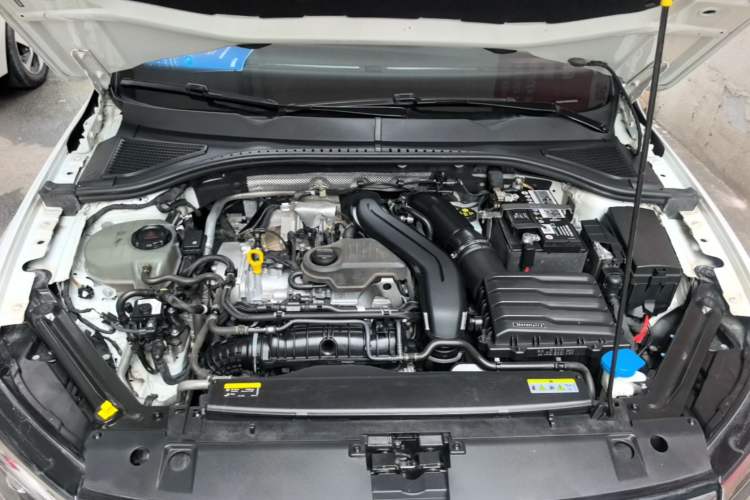 Used Volkswagen Bora 2023 300TSI DSG Prestige Edition Engine Bay