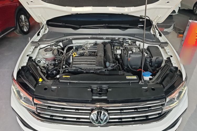 Used Volkswagen Bora 2023 280TSI DSG Comfort Edition Engine Bay