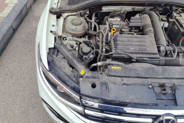 Used Volkswagen Bora 2023 200TSI DSG Enjoyment Edition Engine Bay Right