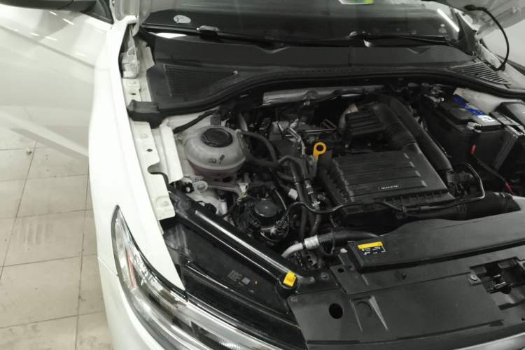 Used Volkswagen Bora 2023 200TSI DSG Comfort Edition Engine Bay Right