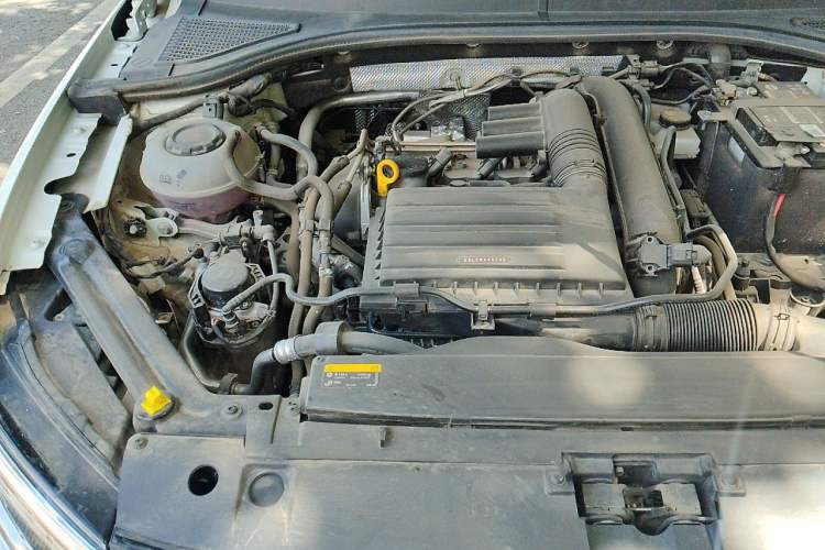 Used Volkswagen Bora 2023 200TSI DSG YueXing PRO Edition Engine Bay Right