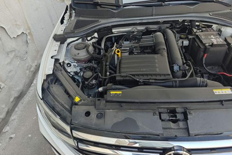 Used Volkswagen Bora 2023 200TSI DSG YueXing PRO Edition Engine Bay Right
