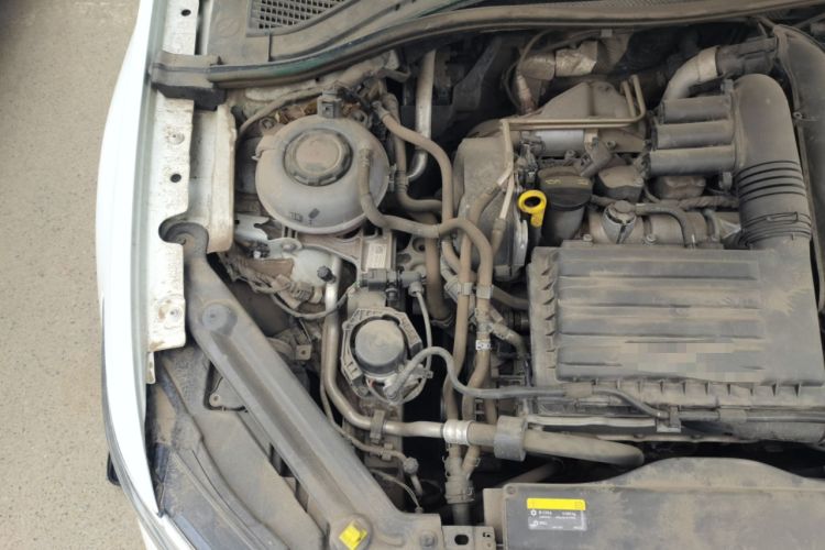 Used Volkswagen Bora 2023 200TSI DSG YueXing PRO Edition Engine Bay Right