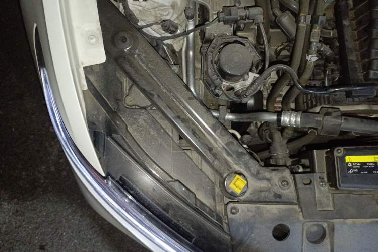 Used Volkswagen Bora 2023 200TSI DSG Enjoyment Edition Engine Bay Right
