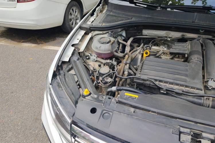 Used Volkswagen Bora 2023 280TSI DSG Prestige Edition Engine Bay Right