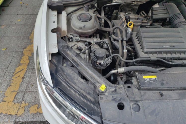 Used Volkswagen Bora 2023 280TSI DSG Comfort Edition Engine Bay Right