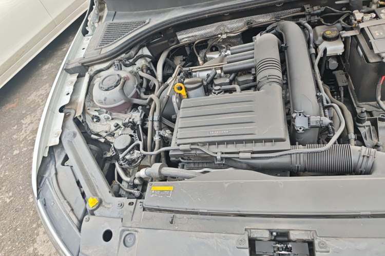 Used Volkswagen Bora 2023 200TSI DSG Smart Drive Version Engine Bay Right