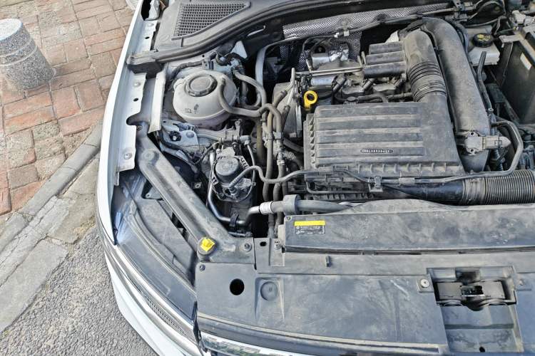 Used Volkswagen Bora 2023 200TSI DSG Smart Drive Version Engine Bay Right