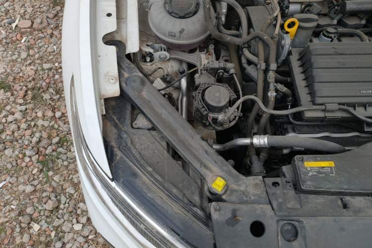 Used Volkswagen Bora 2023 280TSI DSG Comfort Edition Engine Bay Right