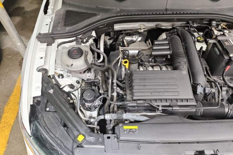 Used Volkswagen Bora 2023 200TSI DSG Smart Drive Version Engine Bay Right