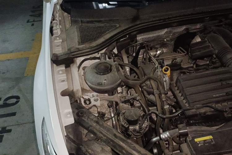 Used Volkswagen Bora 2023 200TSI DSG Smart Drive Version Engine Bay Right