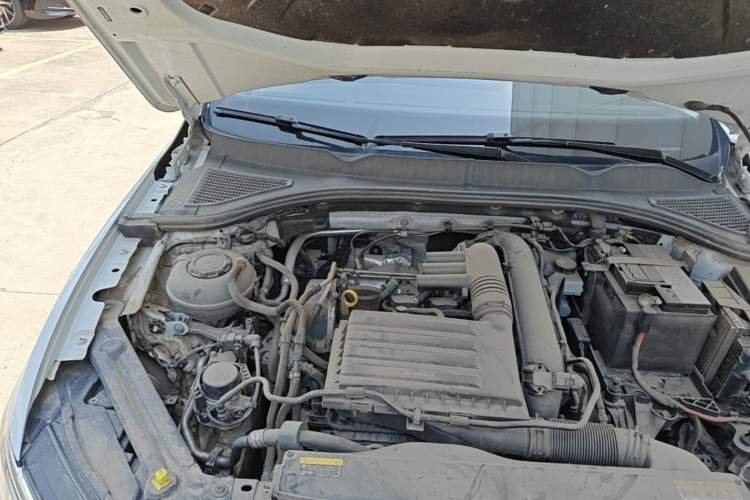 Used Volkswagen Bora 2023 200TSI DSG Enjoyment Edition Engine Bay Right