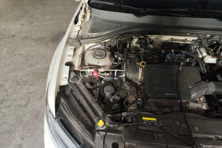 Used Volkswagen Bora 2023 1.5L Automatic Changer Limited Edition Engine Bay Right