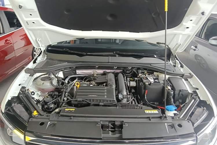 Used Volkswagen Bora 2023 200TSI DSG YueXing PRO Edition Engine Bay