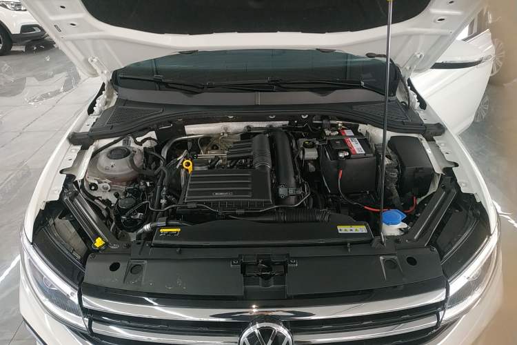 Used Volkswagen Bora 2023 200TSI DSG Enjoyment Edition Engine Bay