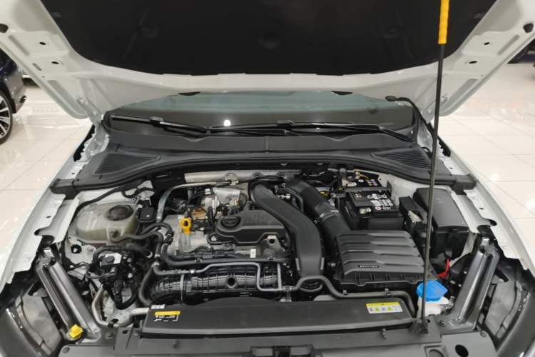 Used Volkswagen Bora 2023 300TSI DSG Prestige Edition Engine Bay