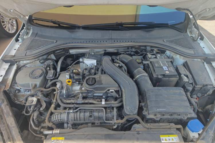 Used Volkswagen Bora 2023 300TSI DSG Prestige Edition Engine Bay