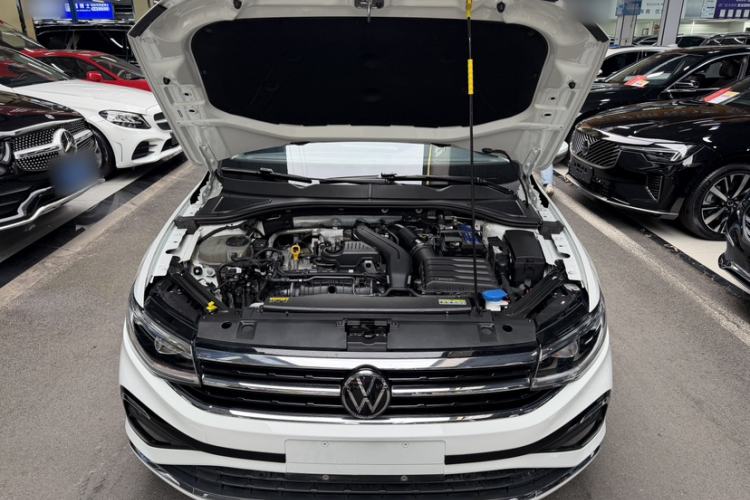 Used Volkswagen Bora 2023 300TSI DSG Prestige Edition Engine Bay