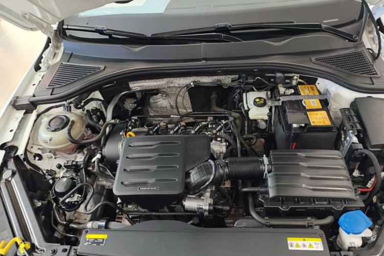 Used Volkswagen Bora 2023 1.5L Automatic Changer Limited Edition Engine Bay