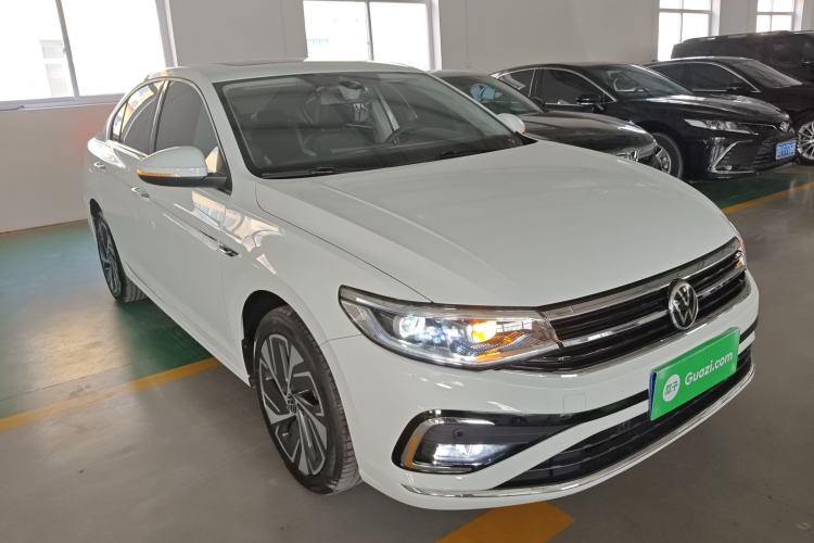 Used Volkswagen Bora 2023 300TSI DSG Prestige Edition Exterior 1