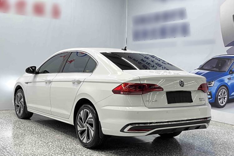 Used Volkswagen Bora 2023 300TSI DSG Prestige Edition Exterior 3