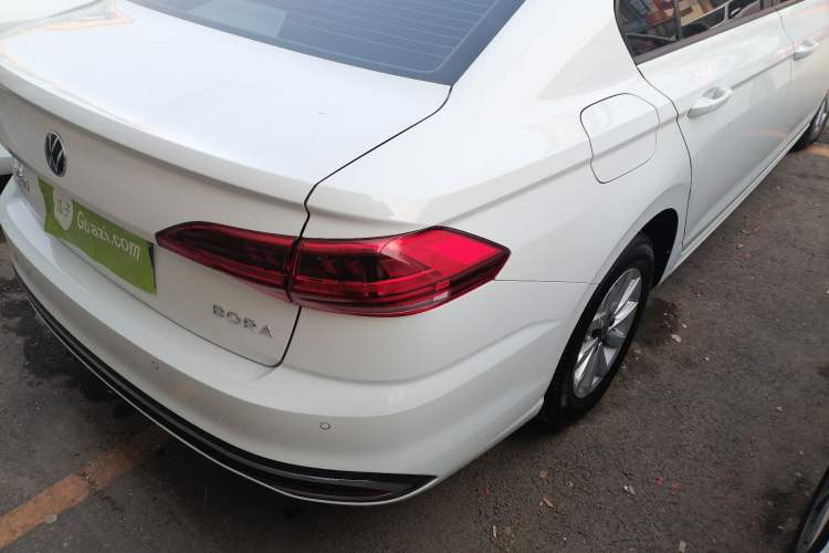 Used Volkswagen Bora 2023 1.5L Automatic Changer Limited Edition Exterior 3
