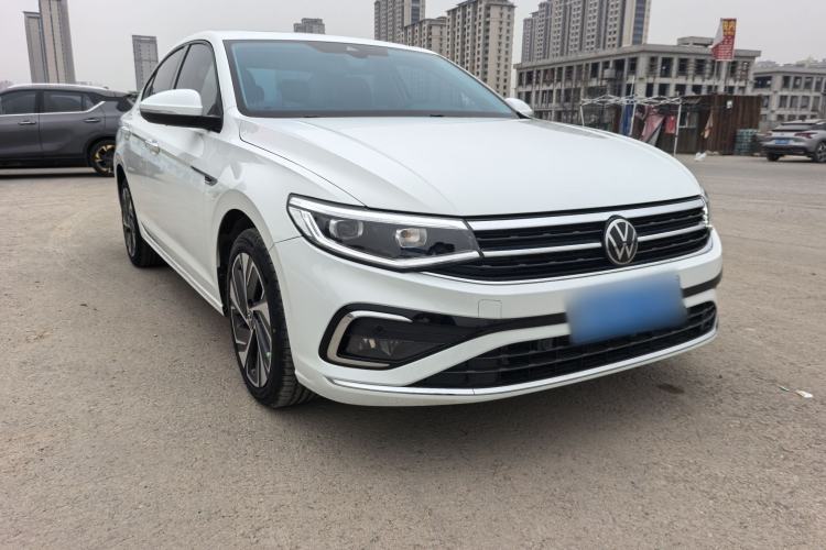 Used Volkswagen Bora 2023 300TSI DSG Prestige Edition Exterior 4
