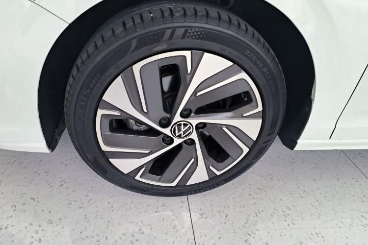 Used Volkswagen Bora 2023 200TSI DSG SmartDrive PRO Edition Exterior 4