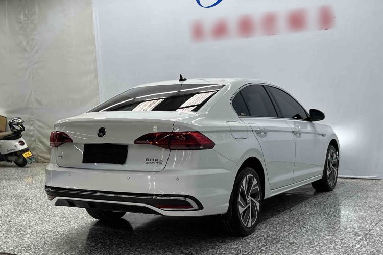 Used Volkswagen Bora 2023 300TSI DSG Prestige Edition Exterior 5