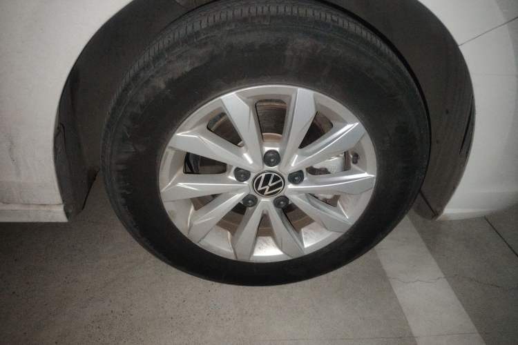 Used Volkswagen Bora 2023 1.5L Automatic Changer Limited Edition Exterior 7