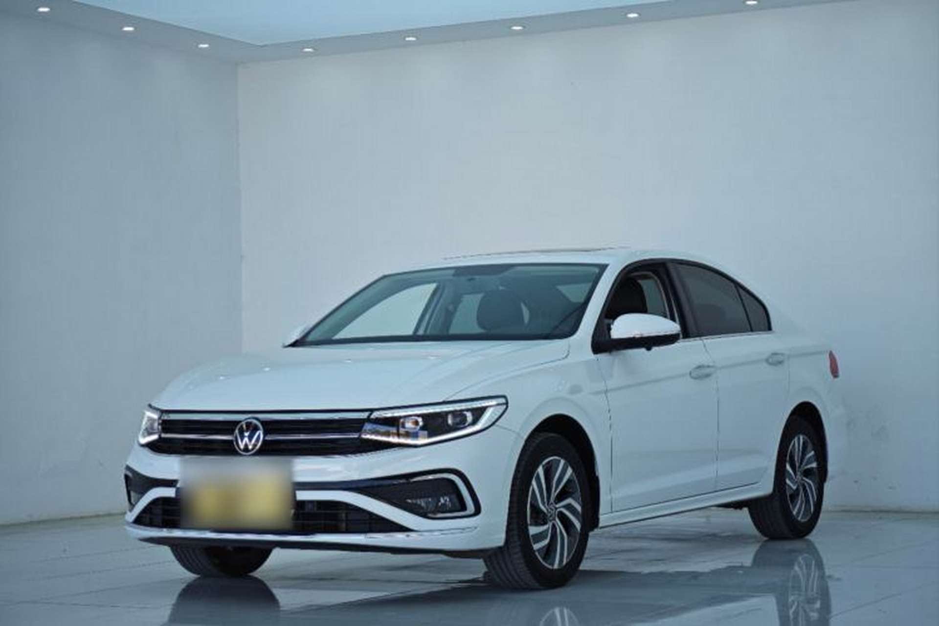 Used Volkswagen Bora 2023 200TSI DSG Enjoyment Edition Front Left 45 Deg