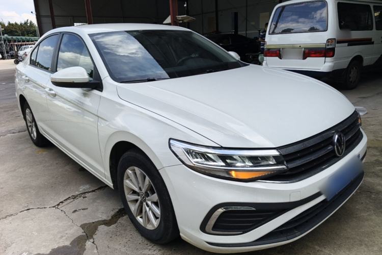 Used Volkswagen Bora 2023 200TSI DSG Comfort Edition Front Right 45 Deg