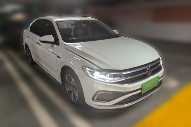 Used Volkswagen Bora 2023 280TSI DSG Prestige Edition Front Right 45 Deg