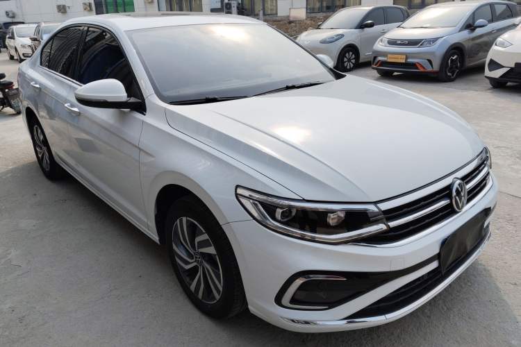 Used Volkswagen Bora 2023 200TSI DSG Enjoyment Edition Front Right 45 Deg