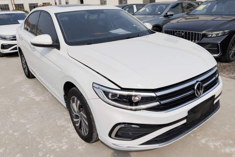 Used Volkswagen Bora 2023 200TSI DSG Enjoyment Edition Front Right 45 Deg