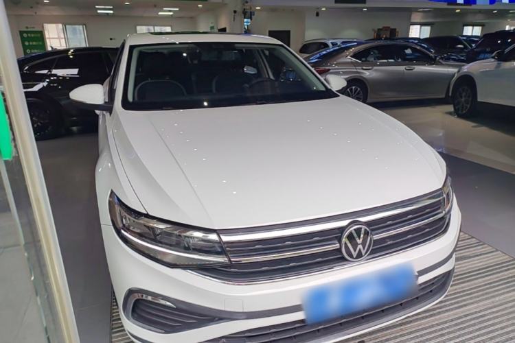 Used Volkswagen Bora 2023 1.5L Automatic Changer Limited Edition Front Right 45 Deg