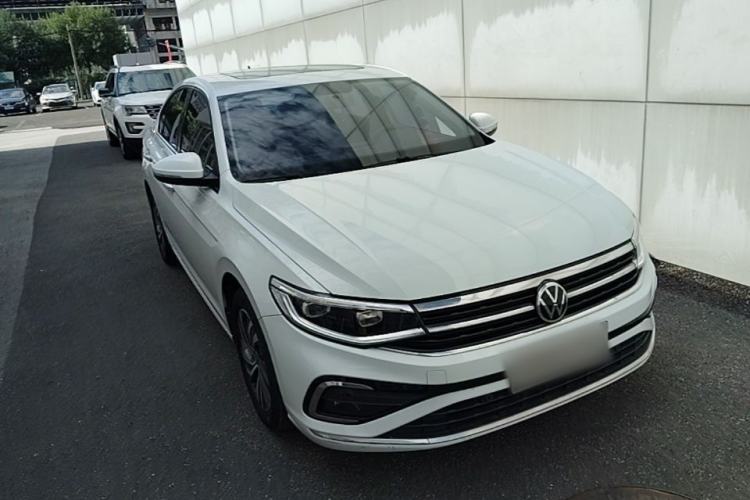 Used Volkswagen Bora 2023 200TSI DSG Enjoyment Edition Front Right 45 Deg