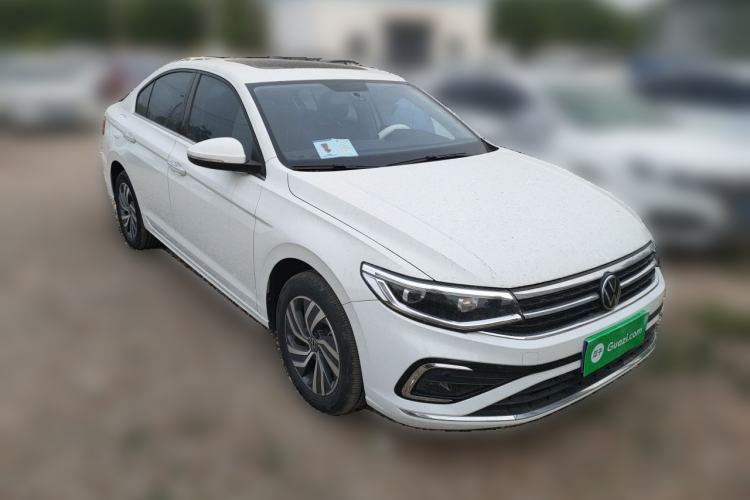 Used Volkswagen Bora 2023 280TSI DSG Comfort Edition Front Right 45 Deg