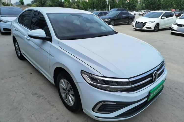 Used Volkswagen Bora 2023 200TSI DSG Comfort Edition Front Right 45 Deg