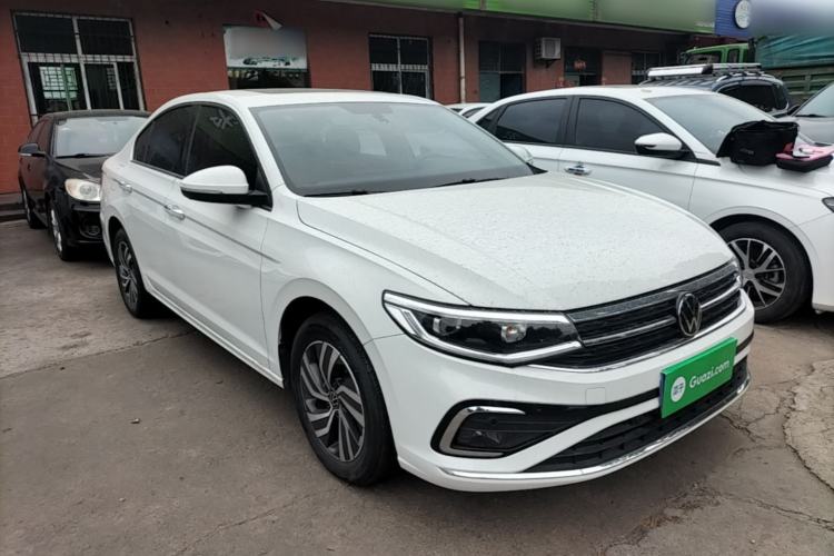 Used Volkswagen Bora 2023 280TSI DSG Comfort Edition Front Right 45 Deg