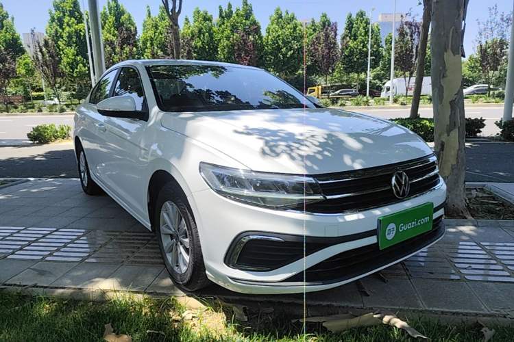 Used Volkswagen Bora 2023 200TSI DSG Comfort Edition Front Right 45 Deg