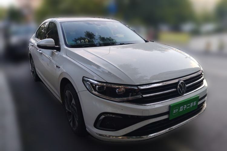 Used Volkswagen Bora 2023 280TSI DSG Prestige Edition Front Right 45 Deg