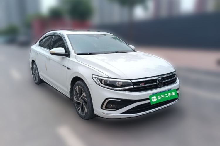 Used Volkswagen Bora 2023 300TSI DSG Prestige Edition Front Right 45 Deg