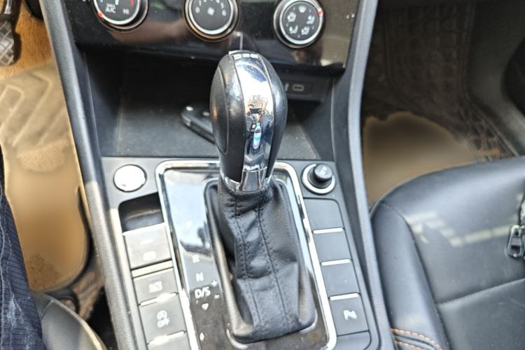 Used Volkswagen Bora 2023 200TSI DSG Enjoyment Edition Gear Lever
