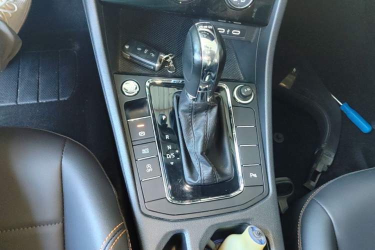 Used Volkswagen Bora 2023 200TSI DSG Enjoyment Edition Gear Lever